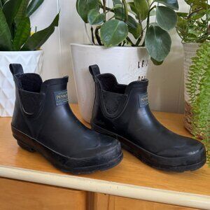 Pendleton Black Lined Rubber Booties - 6.5